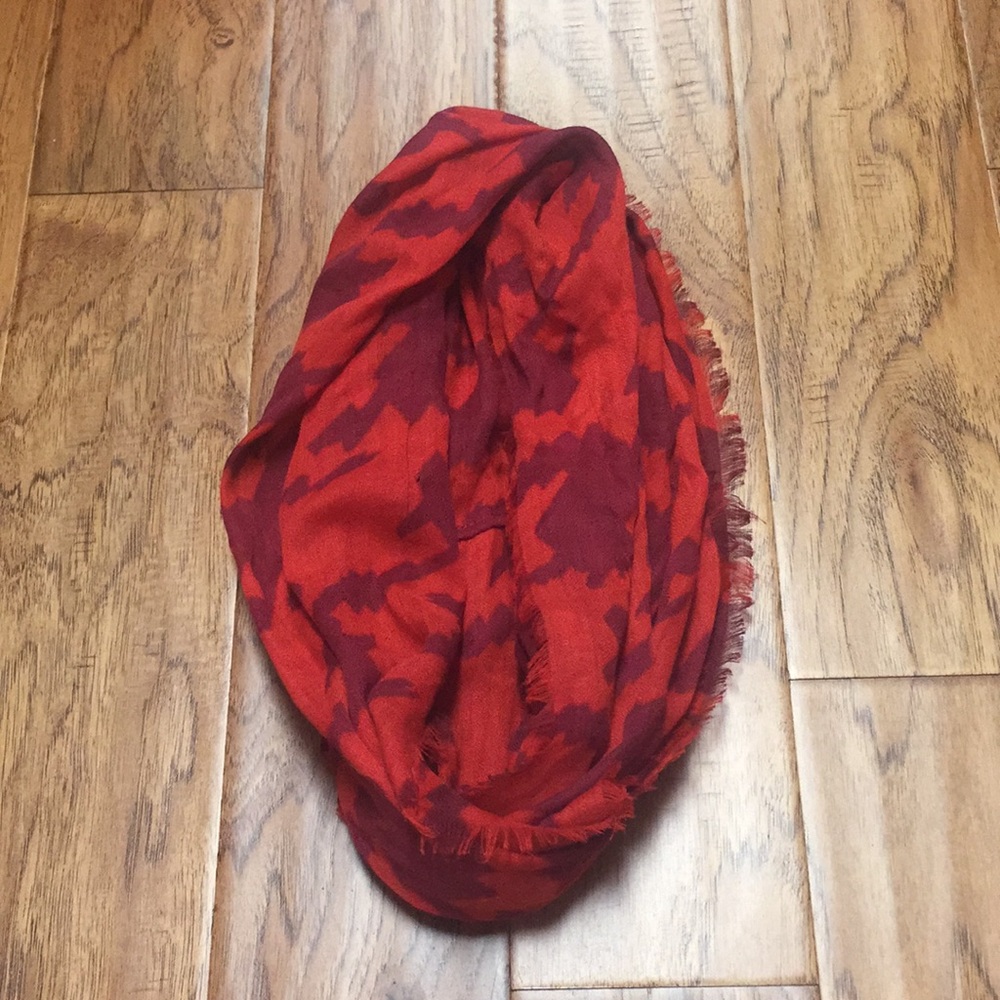 Apt 9 infinity scarf. Red pattern